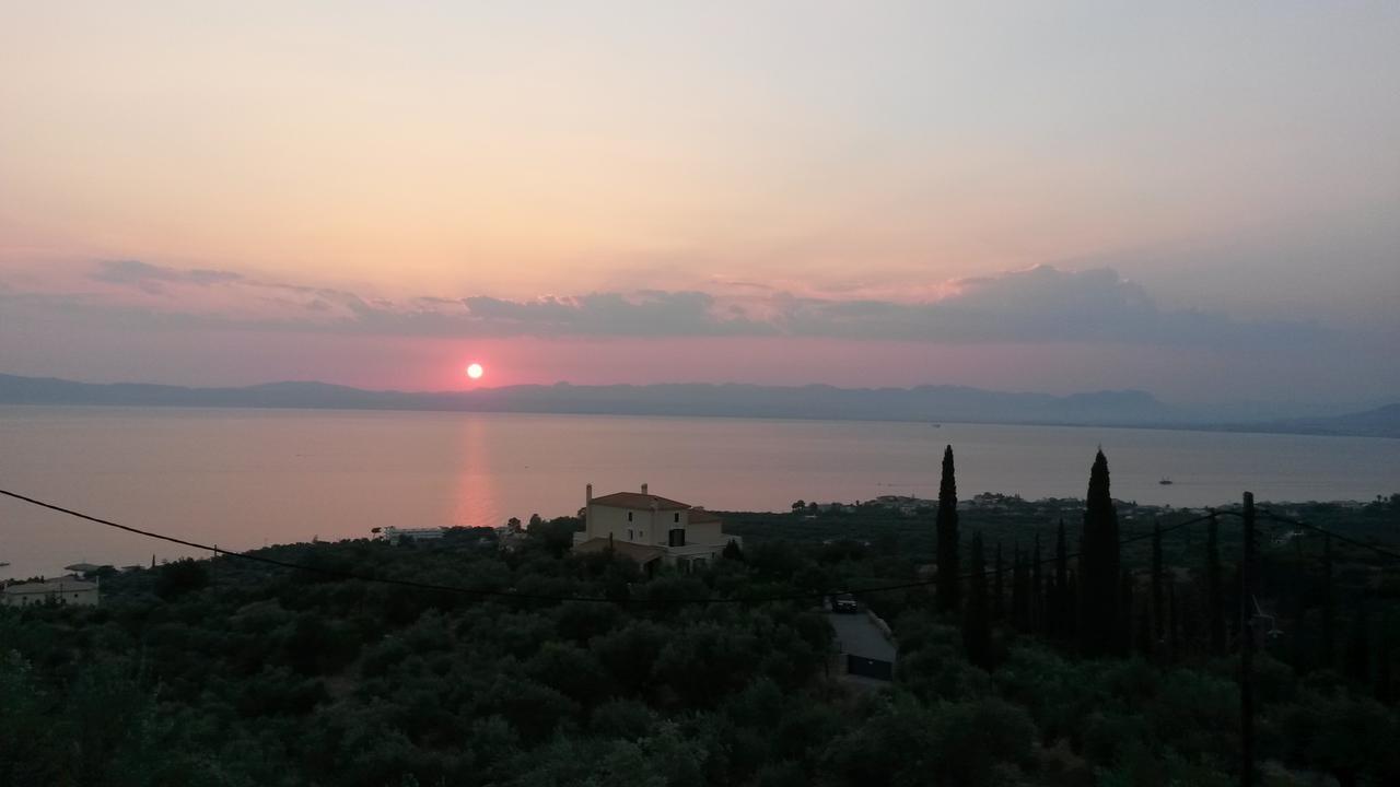Ellinas Homes Megali Mantineia Экстерьер фото